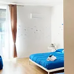 Samo 3*